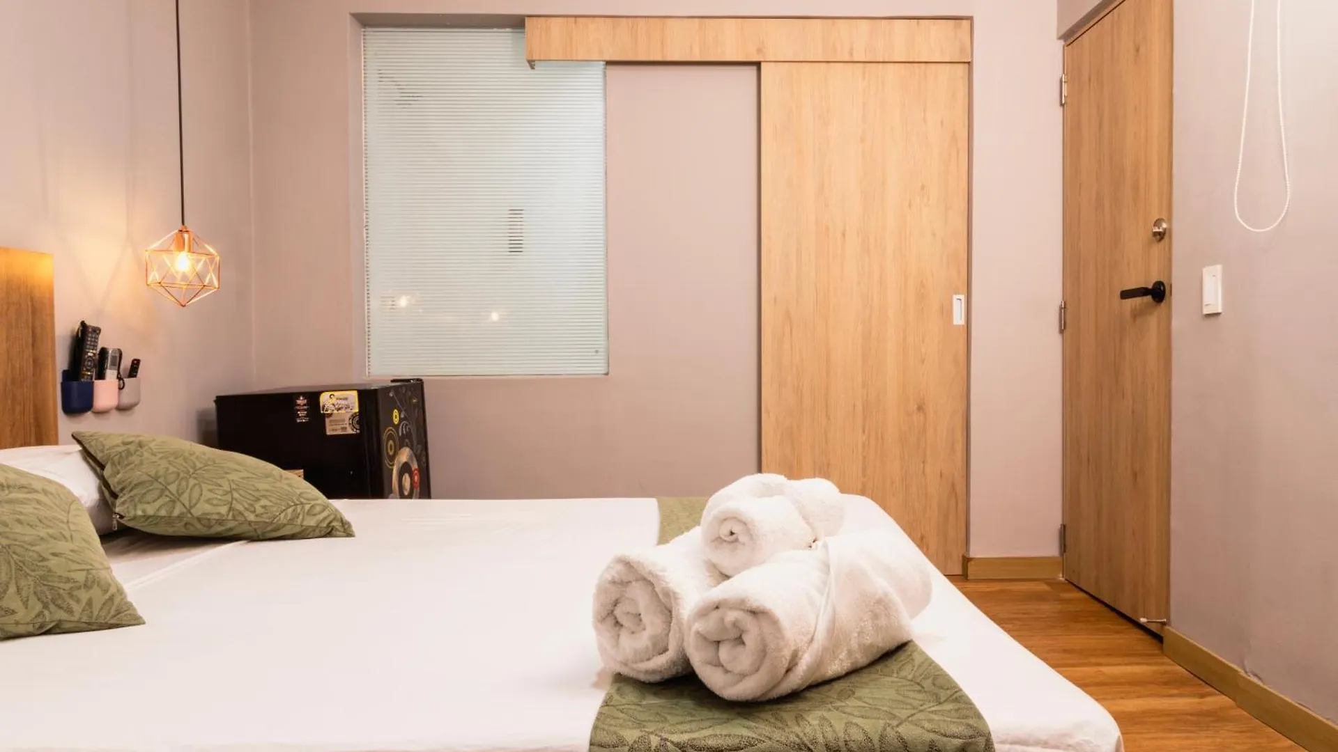 ***  Hotel Casa 73 Deluxe 메딜린 콜롬비아