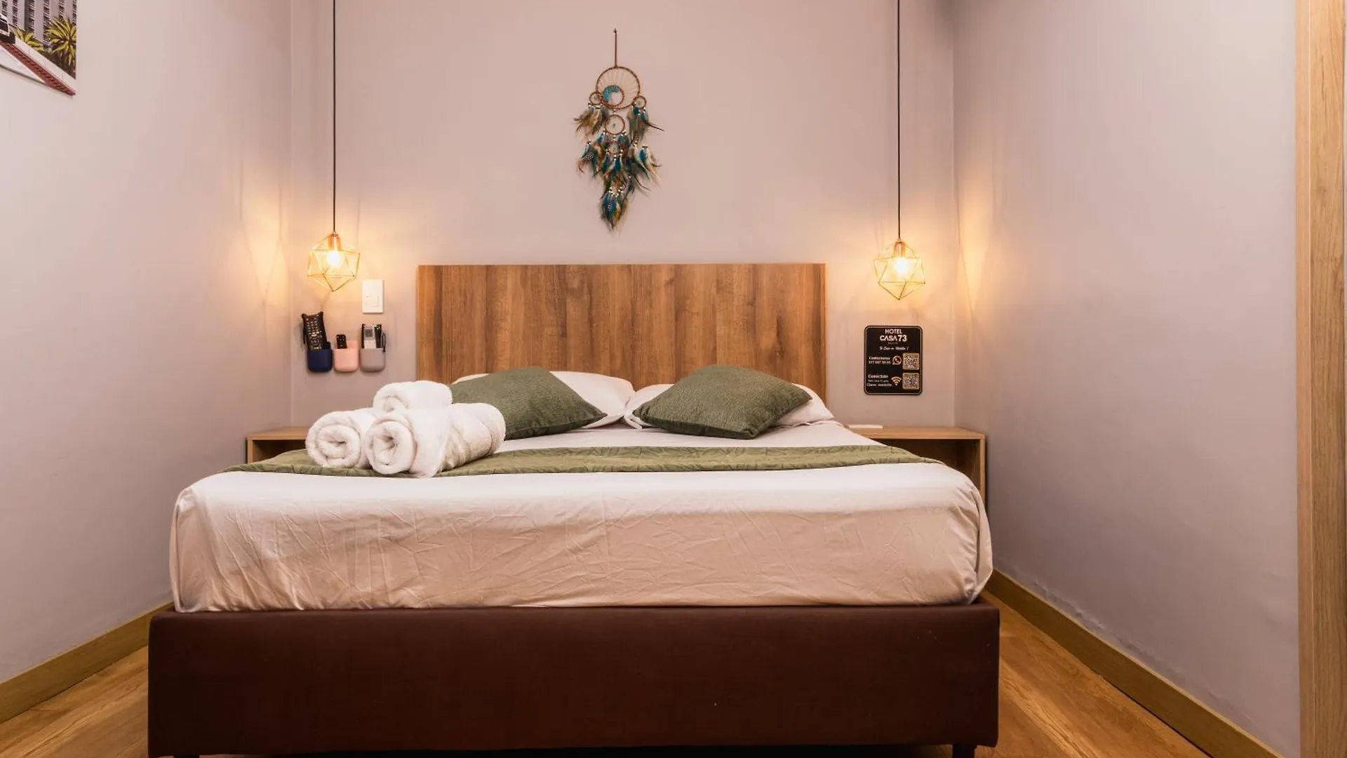 Hotel Casa 73 Deluxe 메딜린