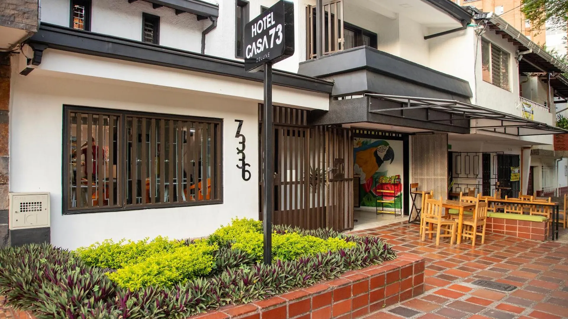 Hotel Casa 73 Deluxe 메딜린